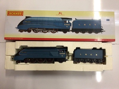 Lot 1817 - Hornby OO gauge locomotives including LNER blue 4-6-2 Class A4 'Mallard' tender locomotive 4468, boxed R2339, BR lined green early emblem 4-6-0 Royal Scot Class 7P 'The King's Royal Rifle Corps' we...