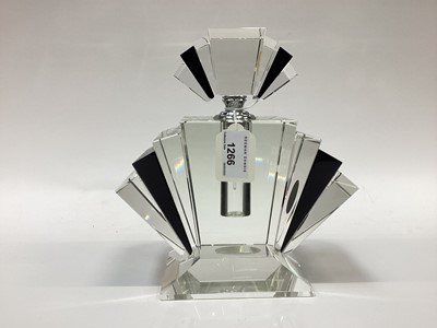 Lot 1266 - An art deco style large scent bottle fan shape with screw top stopper