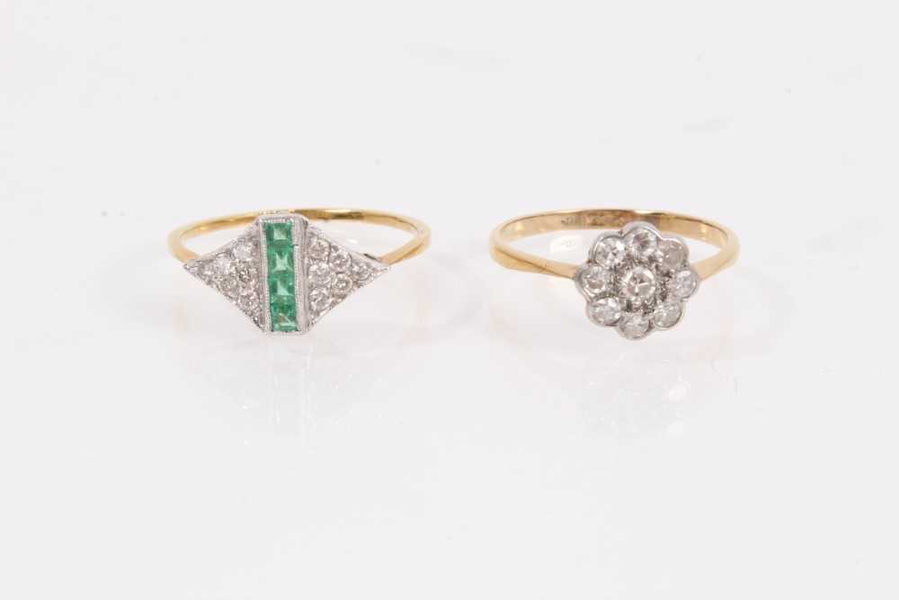Lot 835 - 18ct gold diamond flower head ring and 18ct gold Art Deco emerald and diamond ring