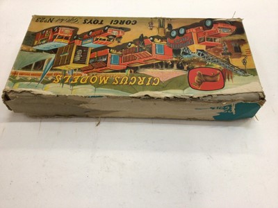 Lot 1959 - Diecast Chipperfields Circus models gift set No 23 in original box, (box lid damaged) plus Corgi farm models housed in polystyrene base (2)