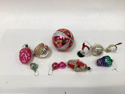 Lot 2498 - Collection of vintage glass Christmas tree decorations