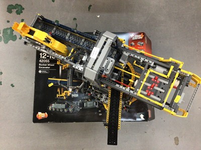 Lot 1892 - Lego Technics Bucket Wheel Excavator no. 42055 (assembled) together with an unbuilt lorry