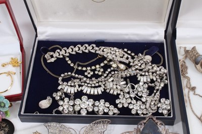 Lot 1006 - Vintage silver jewellery, silver filigree jewellery, silver sapphire bracelet, vintage brooches and other vintage costume jewellery
