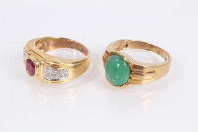 Lot 910 - 9ct gold oval mixed cut ruby ring with diamond set shoulders and 9ct gold chrysoprase cabochon ring