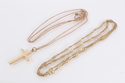 Lot 920 - 9ct gold cross pendant on 9ct gold chain, together with one other 9ct gold chain