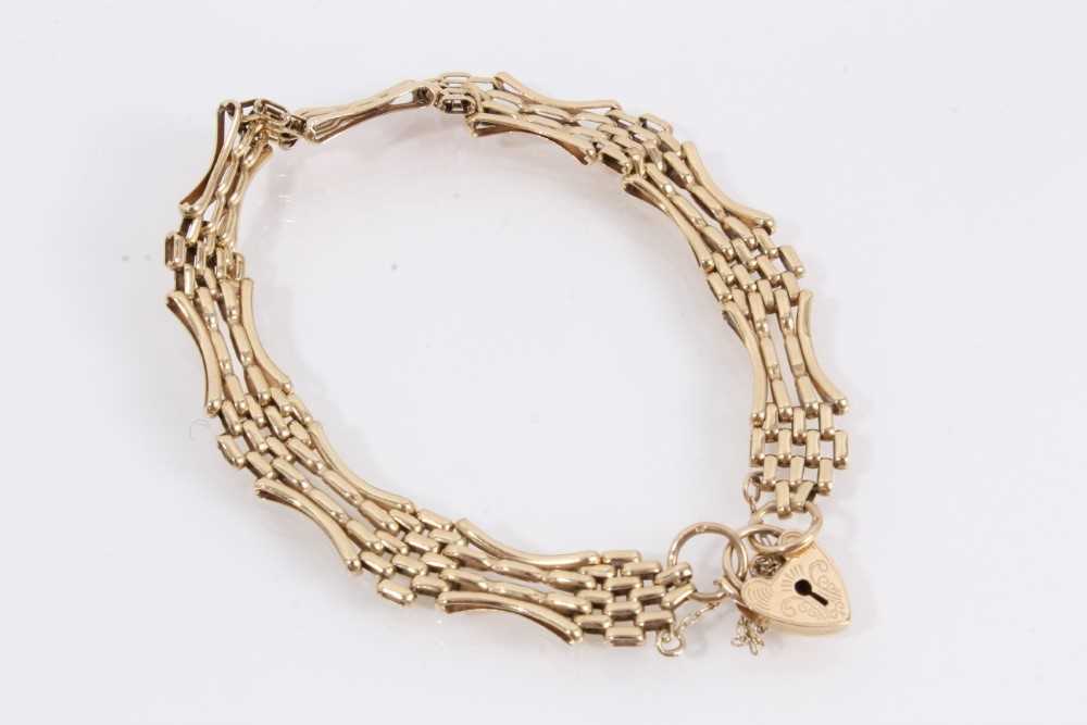 Lot 924 - 9ct gold gate bracelet with padlock clasp