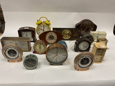 Lot 2623 - Two boxes of assorted clocks