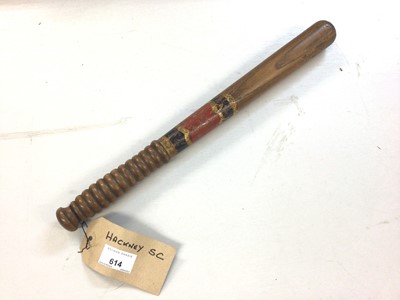 Lot 614 - Victorian Hackney Special Constable truncheon with painted band and ribbed grip 43.5cm