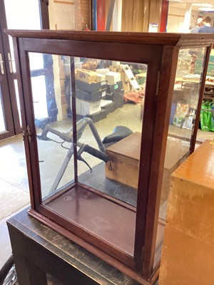 Lot 2489 - Antique glass display case