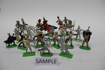 Lot 1831 - Box of Britains figures, including knights