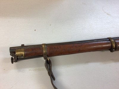 Lot 977 - Victorian Indian cavalry two band Enfield-type percussion carbine with steel swivel ramrod 100 cm overall