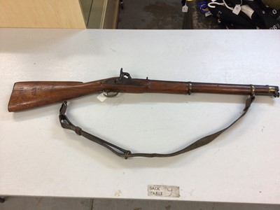 Lot 977 - Victorian Indian cavalry two band Enfield-type percussion carbine with steel swivel ramrod 100 cm overall