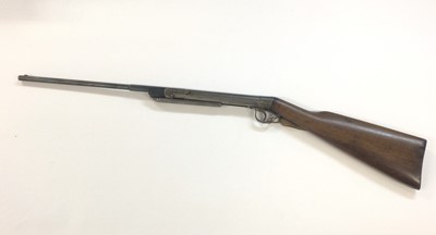 Lot 981 - Vintage .177 air rifle with blued barrel and break action with walnut stock 93cm