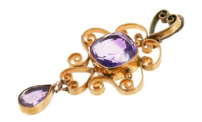 Lot 512 - Edwardian gold and amethyst pendant