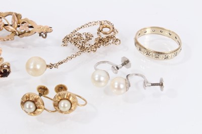 Lot 970 - Four pairs of 9ct gold mounted screw back earrings, 9ct gold brooch, 9ct gold ring and pearl pendant on 9ct gold chain