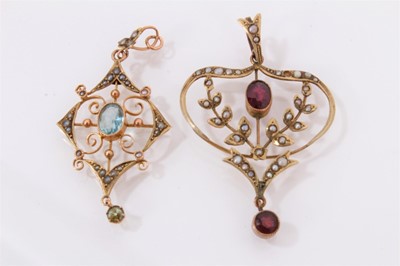 Lot 981 - Victorian 15ct gold seed pearl bar brooch set with three flying swallows, together with two Edwardian 9ct gold pendants