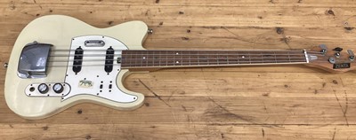 Lot 2234 - 1960s/1970s Zenta four string electric guitar with cream/white finish together with a 1960 Walker WEM ER100 guitar amplifier (switch broken) (2)