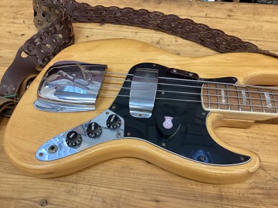 Lot 2259 - Fender Jazz Bass electric guitar, serial number S841933.