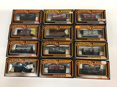 Lot 1880 - Railway mainline OO gauge boxed selection of rolling stock (2 boxes)