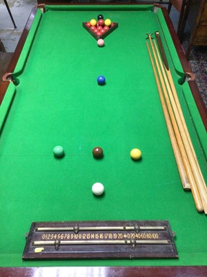 Lot 1302 - Edwardian mahogany billiards table