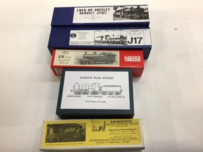 Lot 1883 - Railway selection of kits including constructed and unconstructed models GEM, Little Engines, RTR 101 GWR and others (Qty)