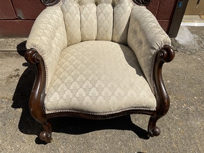 Lot 177 - Victorian mahogany spoon back chair