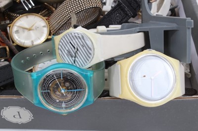 Lot 1016 - Collection of various Ladies and Gentlemen's wristwatches to include Timex and Sekonda