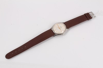 Lot 1017 - 1950s/60s Gentlemen's Cyma navy star wristwatch