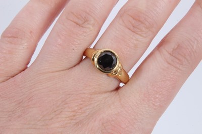 Lot 1025 - 18ct gold single stone black moissanite ring