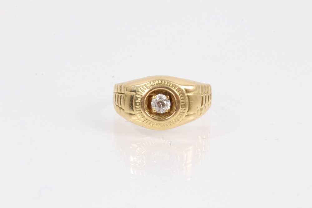 Lot 1026 - 18ct gold diamond single stone ring
