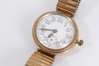 Lot 1030 - Three 1920s 9ct gold cased wristwatches