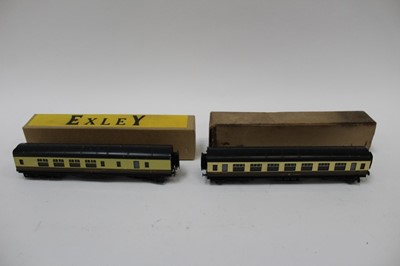 Lot 1853 - Railway OO gauge Exley carriages in original boxes (6)