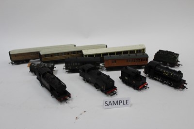 Lot 1847 - Railway unboxed selection of OO gauge loco and tenders, carriages, rolling stock etc