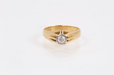Lot 1070 - 1960s 18ct gold diamond single stone ring