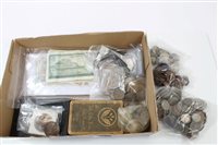 Lot 52 - World - mixed coinage and banknotes - to...