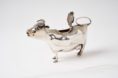 Lot 204 - Silver cow creamer of traditional form