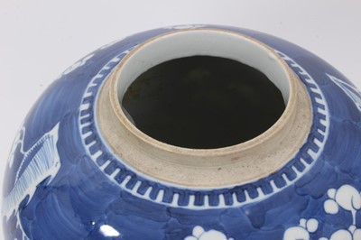 Lot 4 - A large Chinese blue and white porcelain ginger jar