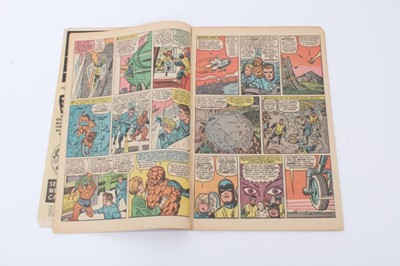 Lot 20 - Fantastic Four #28 1964, crossover with The X-Men. Priced 9d