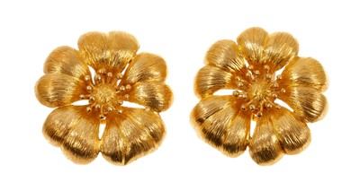 Lot 530 - Pair of 18ct gold Lalaounis flower earrings