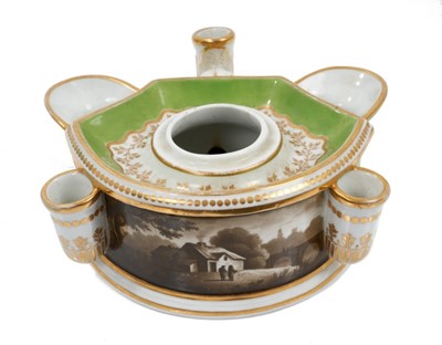 Lot 115 - A Flight and Barr Worcester green ground inkwell, circa 1796-1800