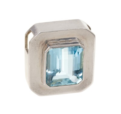 Lot 461 - Large aquamarine pendant with a rectangular step cut aquamarine measuring approximately 19.5mm x 17mm in heavy rectangular silver setting, 34mm x 31mm.