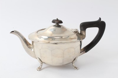Lot 288 - 1940s silver three piece tea set, (Sheffield 1945), 28ozs all at