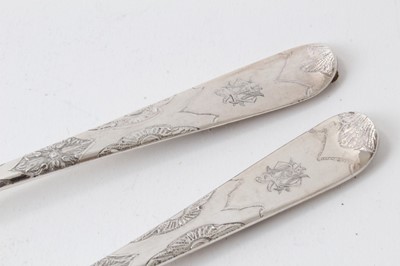 Lot 289 - Pair Georgian berry spoons with gilded bowls (London 1759), 21cm  and pair Victorian plated berry spoons (4)