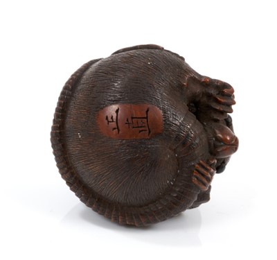 Lot 864 - Fine Edo period carved boxwood netsuke of a balled rat by Masanao of Yamada