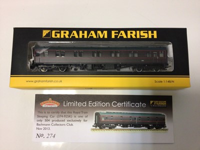 Lot 78 - Graham Farish N gauge Limited Edition for the Bachmann Collectors Club (only 504) BR MK1 Royal Train Royal Claret Sleeping Car, 374-925K, all boxed (6)