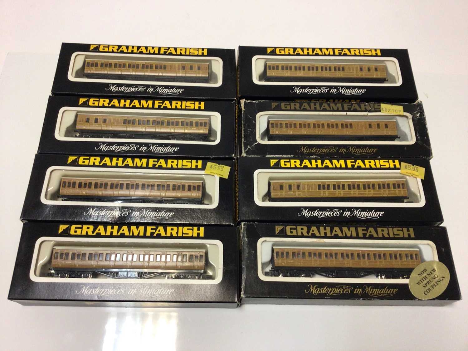 Lot 87 - Graham Farish N gauge carriages including LNER teak suburban coach No.0602 (17), No.0612 (6)and two others, all boxed (25 total)