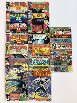 Lot 205 - Small group of Marvel comics Secret Wars 2 limited series. To include issues 1, 2, 3, 7 and 9. Also includes multiple comics that continue the secret wars story. Together with The Avengers king siz...