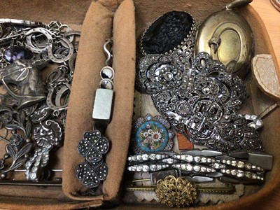 Lot 26 - Group of vintage jewellery including a silver cuff bangle, Art Deco silver and marcasite jewellery etc