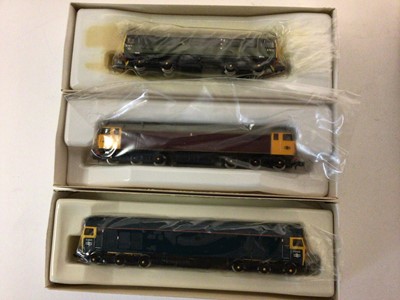 Lot 110 - CJM Graham Farish N gauge Diesels including BR green "Tamworth Castle" D7672, BR maroon 47 973 and BR blue D400, all boxed (3)