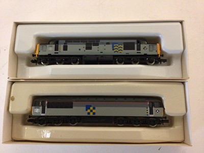 Lot 118 - Graham Farish N gauge Diesels including Class 56 Construction Sector 56 059, No.8056 and Class 37 Petroleum Sector 37 887, No.8037, both boxed (2)